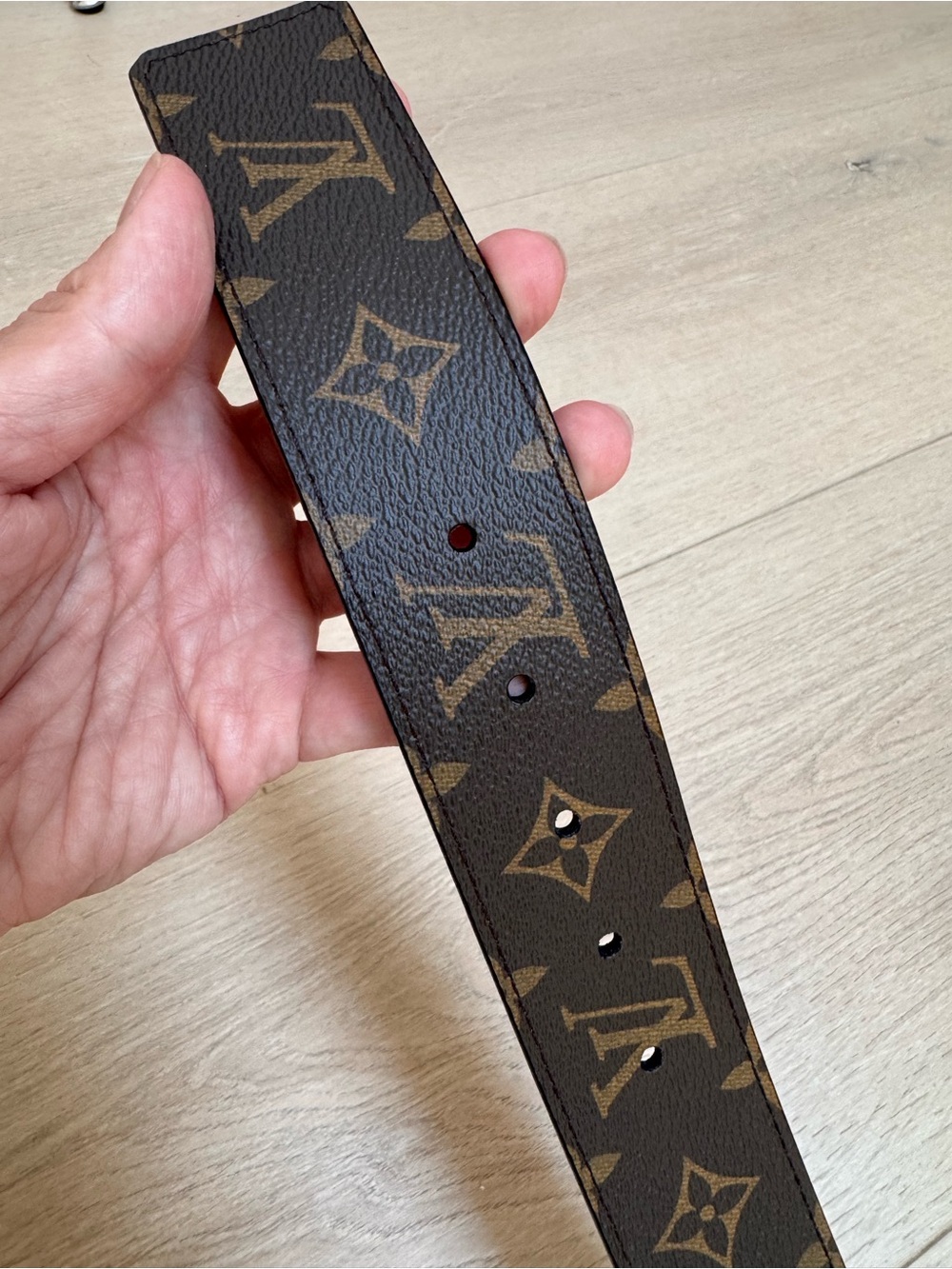 Louis Vuitton Brown Monogram women Reversible Belt size 85*34 - Picture 7 of 8
